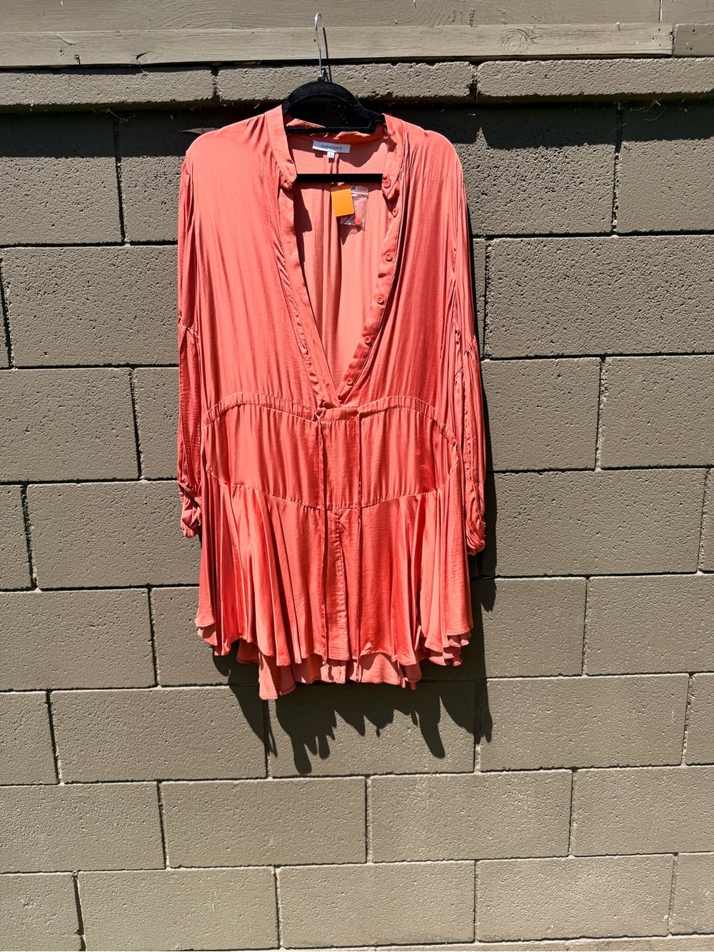Olivaceous Women's Coral Flowing V-Neck Tunic Top - Large